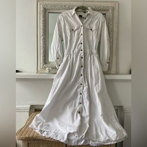 vintage Liz Claiborne size 8 coastal grandma 100% cotton white collared dress